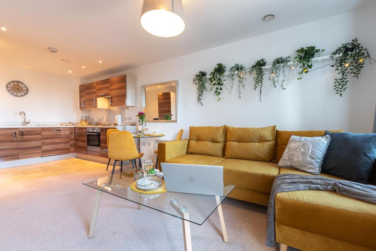 Amber Apartment Oasis - Your Gateway To Southampton'S Vibrant Heart, Port, Shopping Exterior foto